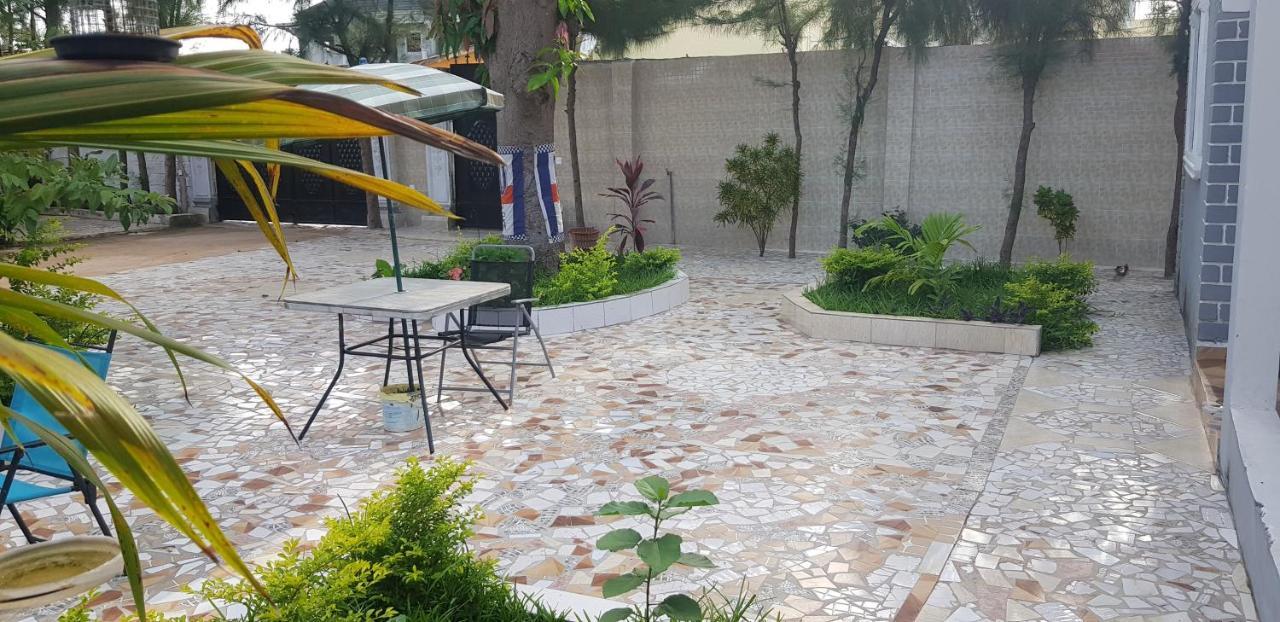 The Bb'S Apartment Brusubi ภายนอก รูปภาพ